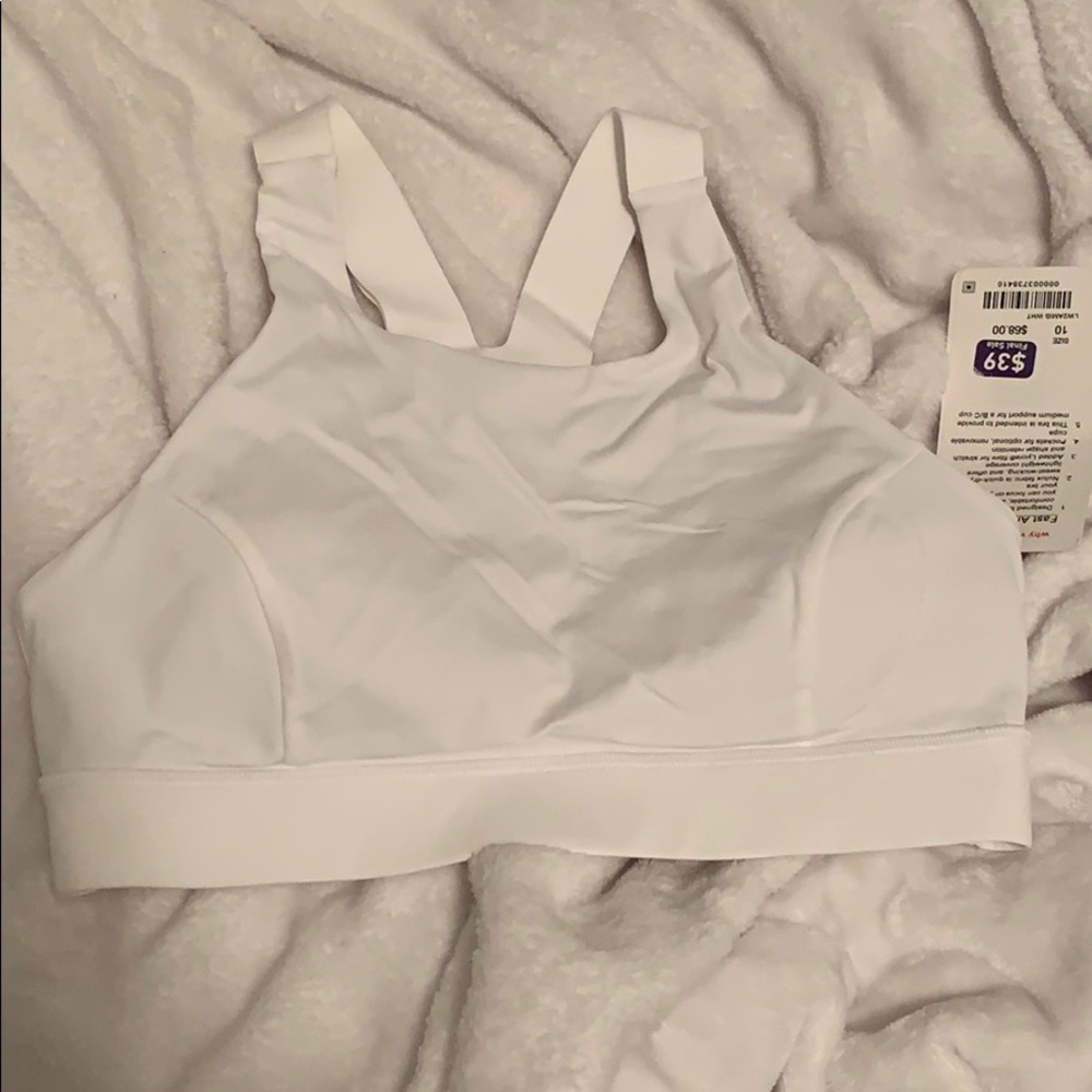 brand new Lululemon sports bra